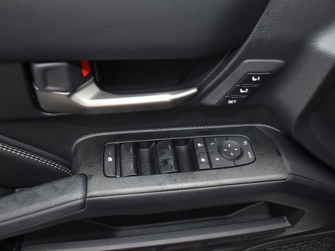 Used 2025 Toyota 4Runner Limited image 14