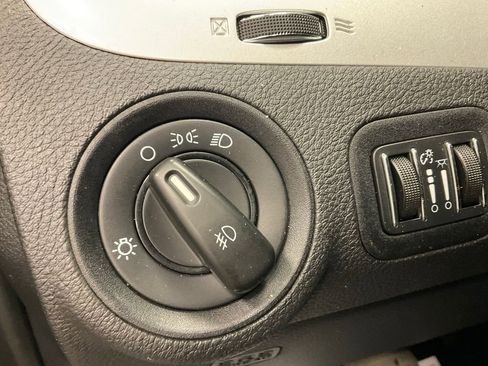 Used 2012 Dodge Journey SXT w/ Flexible Seating Group image 13