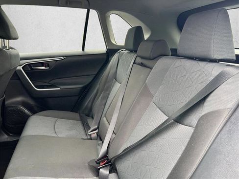 Certified 2025 Toyota RAV4 XLE FWD image 20