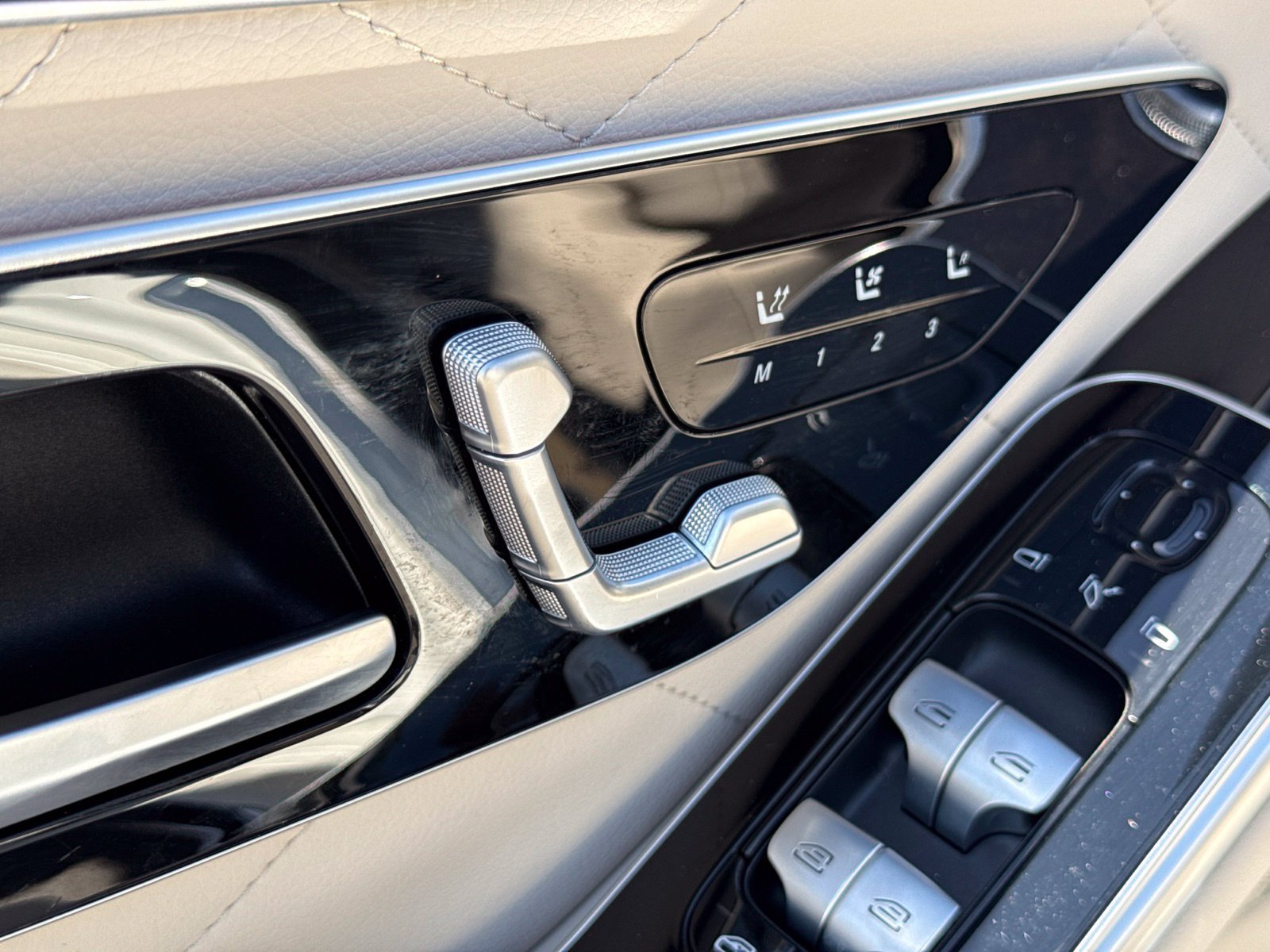 Used 2023 Mercedes-Benz S 580 4MATIC Sedan image 21