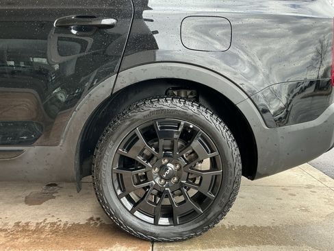 Used 2022 Kia Telluride EX w/ EX Premium Package image 23