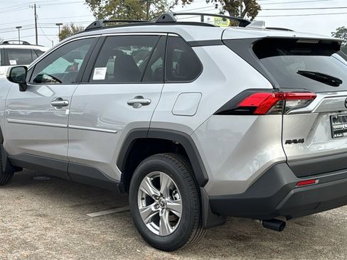 New 2025 Toyota RAV4 XLE image 6