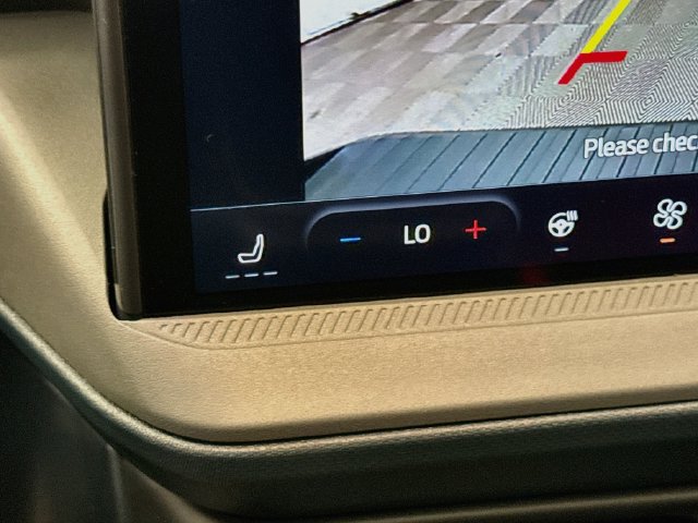 New 2026 Ford Maverick Lobo AWD/4WD image 21