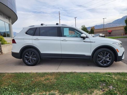 Used 2022 Volkswagen Tiguan SE image 4