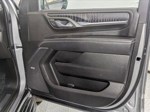Used 2024 GMC Yukon XL Denali RWD image 24