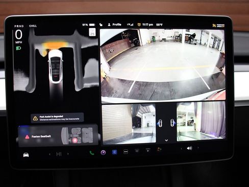 Used 2022 Tesla Model Y Long Range image 48