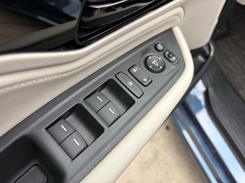 Certified 2026 Honda Odyssey Elite image 12
