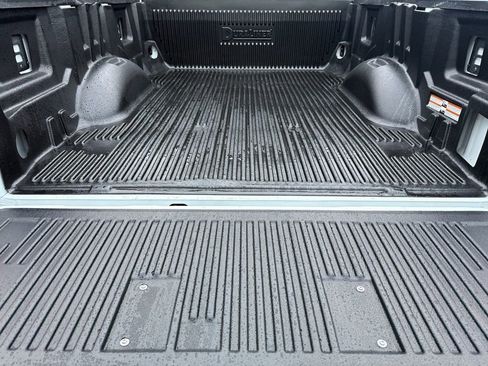 Used 2024 Ford F250 XLT image 16