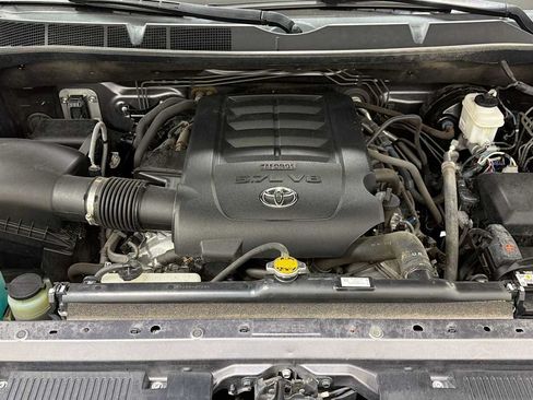 Certified 2017 Toyota Tundra SR5 w/ TRD Off Road Package AWD/4WD image 30