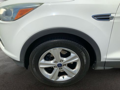Used 2016 Ford Escape SE w/ Equipment Group 201A AWD/4WD image 26