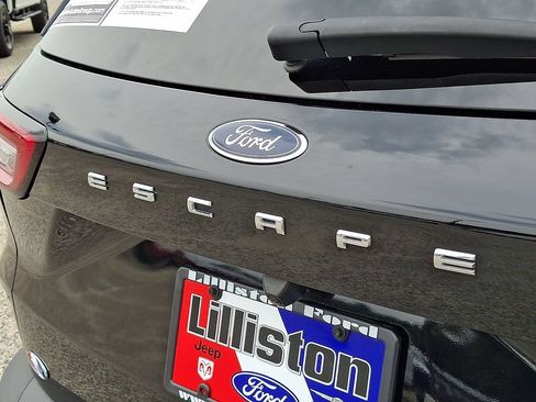 Used 2025 Ford Escape ST-Line FWD image 32