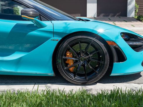 Used 2022 McLaren 720S Spider RWD image 11