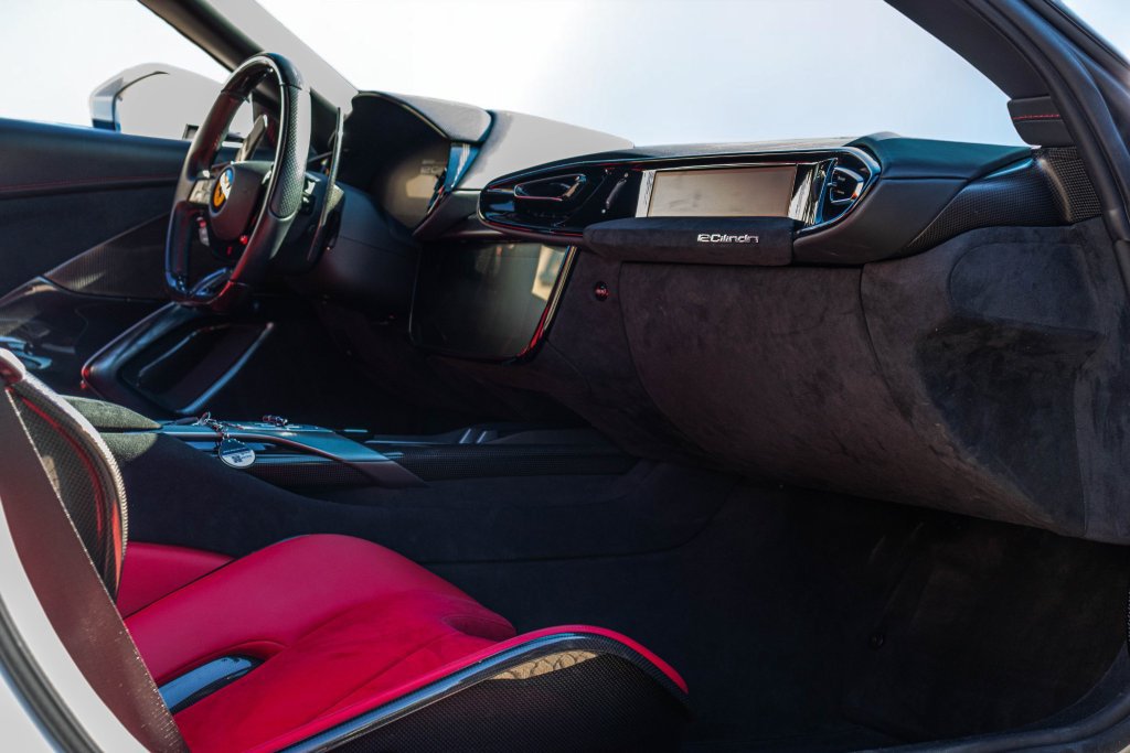 Certified 2025 Ferrari 12Cilindri RWD image 50