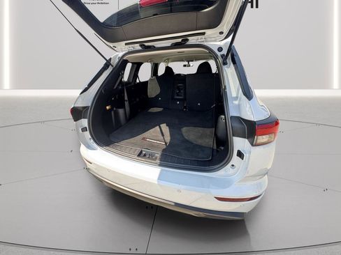 Used 2024 Mitsubishi Outlander ES image 15