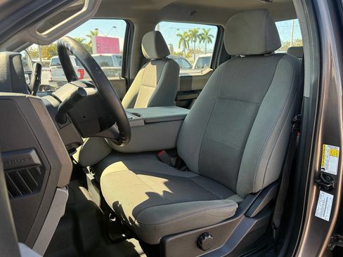 Used 2022 Ford F350 XL w/ Power Equipment Group image 19