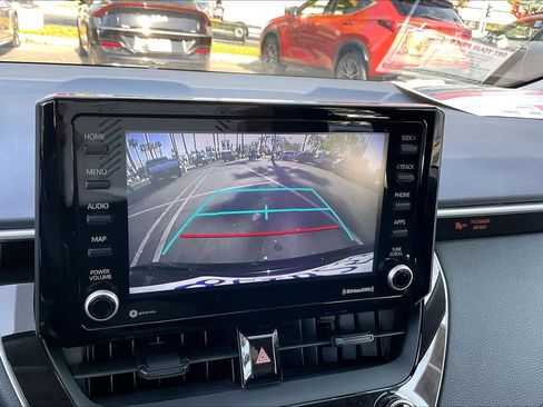 Used 2022 Toyota Corolla LE w/ Carpet Mat Package (TMS) image 24