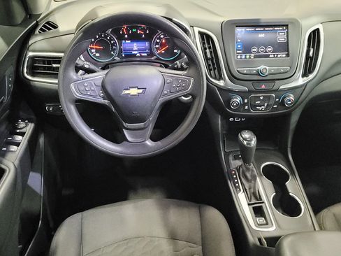 Used 2021 Chevrolet Equinox LT image 22