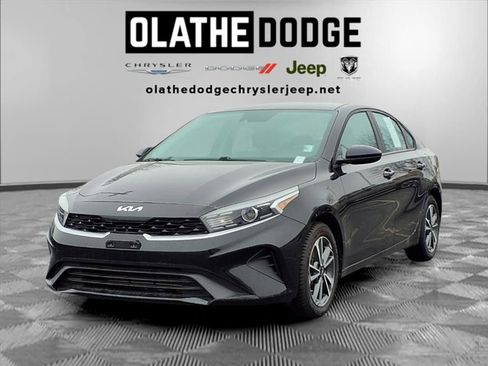 Used 2023 Kia Forte LXS image 1