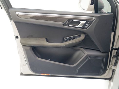 Used 2023 Porsche Macan GTS image 23