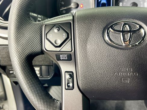 Used 2021 Toyota Tacoma TRD Off-Road image 18