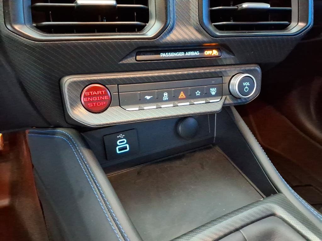 Used 2025 Ford Mustang Dark Horse RWD image 13