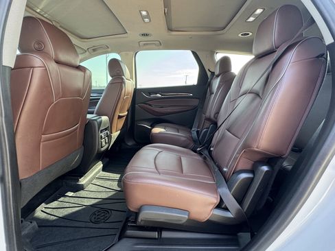 Used 2021 Buick Enclave Avenir w/ Avenir Technology Package image 9