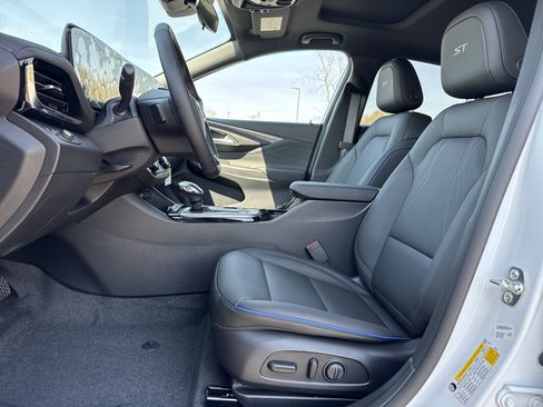 New 2026 Buick Envista Sport Touring w/ Convenience I Package image 14