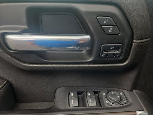 Used 2019 GMC Sierra 1500 SLT w/ SLT Premium Package AWD/4WD image 18