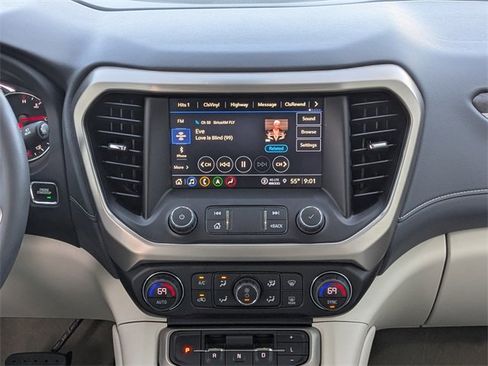 Used 2023 GMC Acadia Denali w/ Denali Technology Package image 18