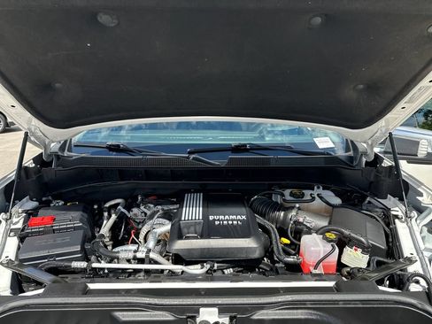 Used 2024 Chevrolet Silverado 1500 High Country w/ High Country Premium Package AWD/4WD image 15