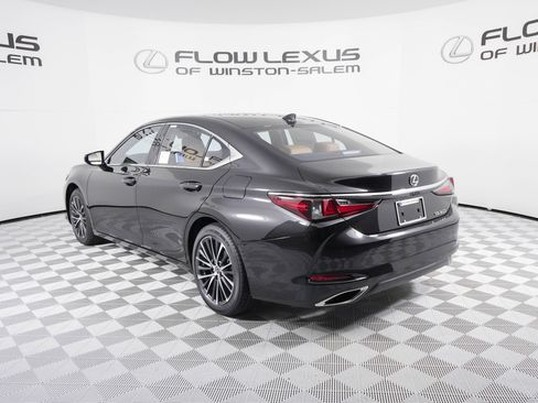 New 2025 Lexus ES 350 w/ Premium Package image 5