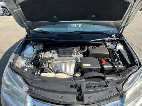 Used 2017 Toyota Camry SE FWD image 31
