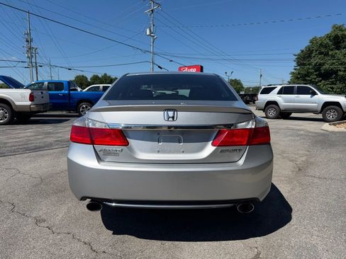 Used 2015 Honda Accord Sport image 3