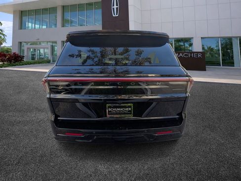 New 2026 Lincoln Navigator L Reserve AWD/4WD image 6