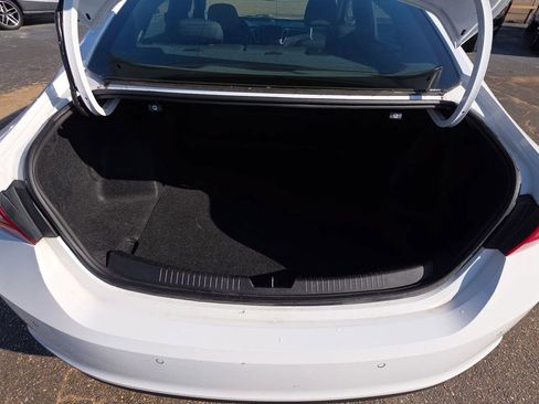 Used 2024 Chevrolet Malibu LT FWD image 14