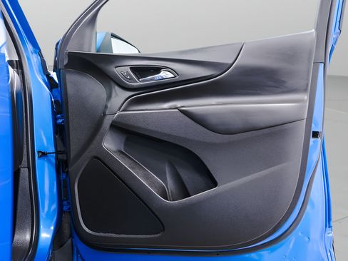 Used 2024 Chevrolet Equinox LT w/ LPO, Floor Liner Package FWD image 36