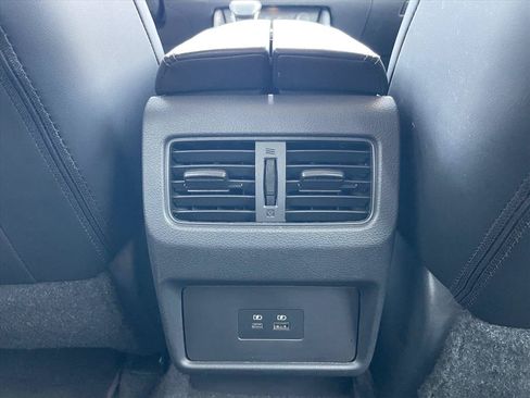 Used 2022 Nissan Rogue SV w/ SV Premium Package FWD image 26