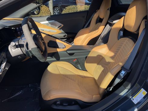 Used 2020 Chevrolet Corvette Stingray Preferred Conv w/ 2LT Preferred Equipment Group image 17