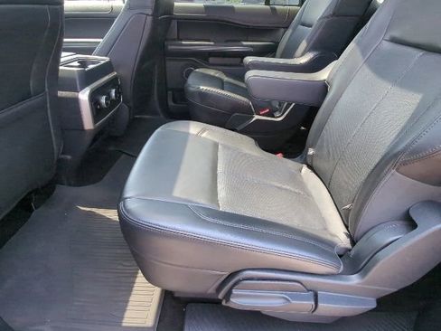 Used 2023 Ford Expedition Max XLT AWD/4WD image 27