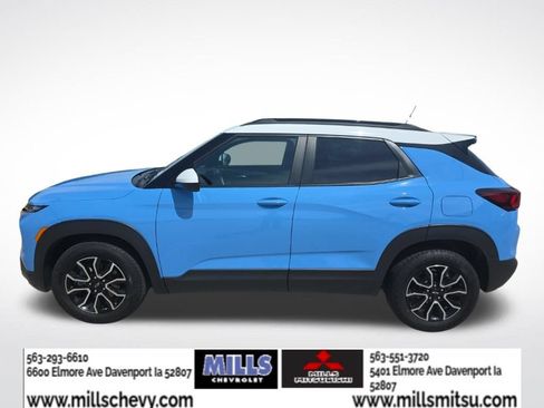 Used 2024 Chevrolet TrailBlazer ACTIV w/ Driver Confidence Package FWD image 2