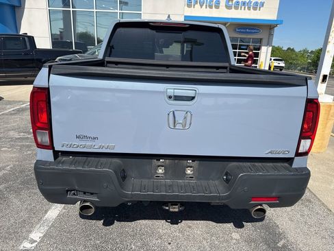 Used 2023 Honda Ridgeline RTL-E image 3