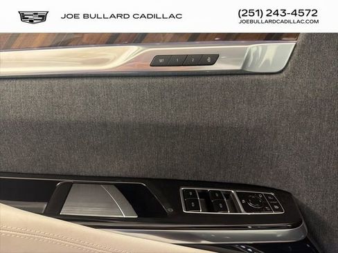 New 2026 Cadillac Escalade Platinum Sport AWD/4WD image 18