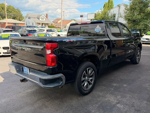 Used 2020 Chevrolet Silverado 1500 LT w/ Convenience Package AWD/4WD image 5