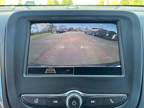 Used 2023 Chevrolet Equinox LT image 12