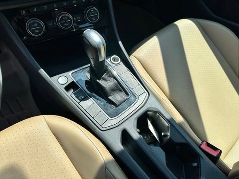 Used 2020 Volkswagen Jetta SE FWD image 19