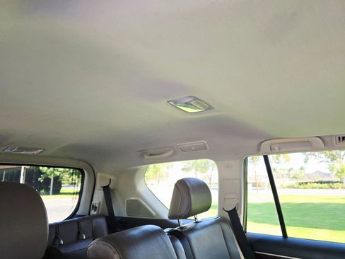 Used 2011 Lexus GX 460 Premium image 39