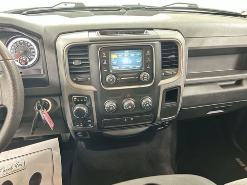 Used 2018 RAM 1500 Express w/ Express Value Package AWD/4WD image 18