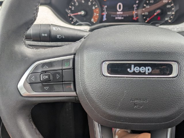 Used 2023 Jeep Compass Latitude AWD/4WD image 18