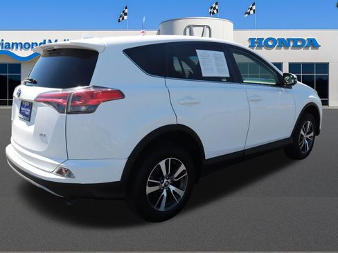 Used 2018 Toyota RAV4 XLE FWD image 6