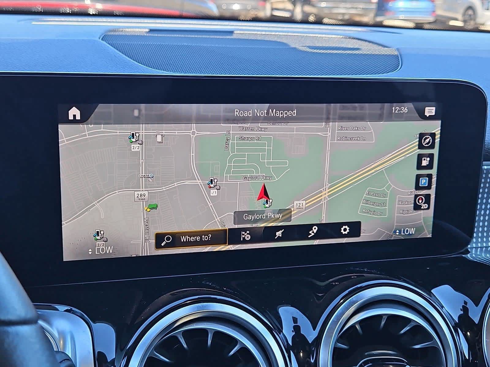 Used 2022 Mercedes-Benz EQB 300 4MATIC image 29